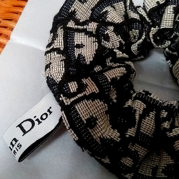 Christian Dior Hair Scrunchie - Picture 4 of 5
